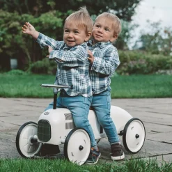 Ivory Ride-On Vintage Car (76cm)