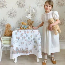 White Winter Swaddle (97cm)